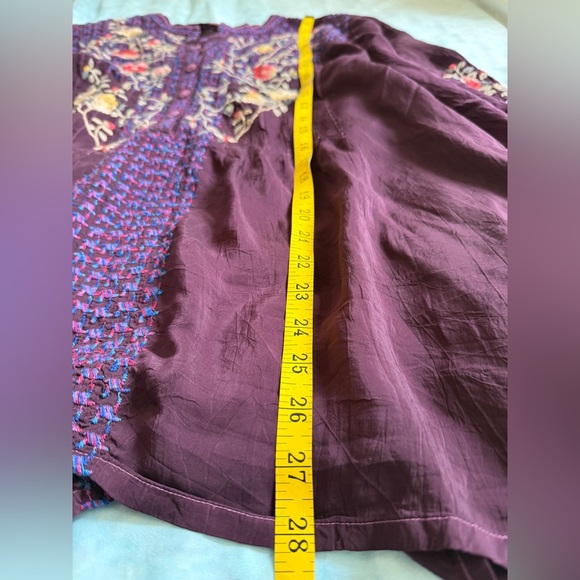 RARE JOHNNY WAS WOMEN'S FLORAL
EVENT BLOUSE - Picture 9 of 12